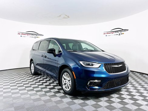 New 2025 Chrysler Pacifica Select image 1