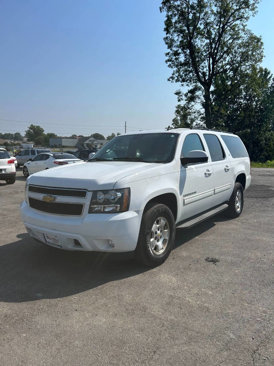 Used 2013 Chevrolet Suburban LT w/ Luxury Package image 2