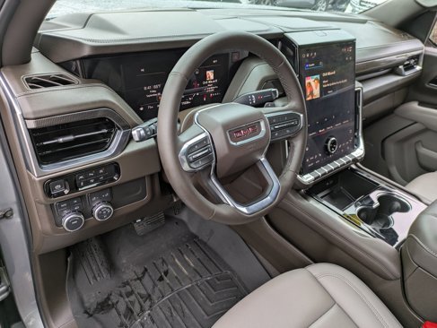 Used 2025 GMC Yukon Elevation image 8