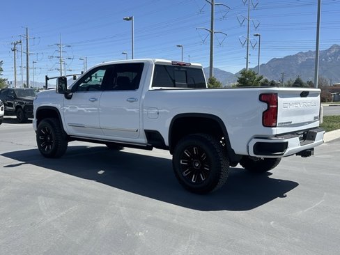 Used 2025 Chevrolet Silverado 3500 High Country w/ High Country Premium Package image 7