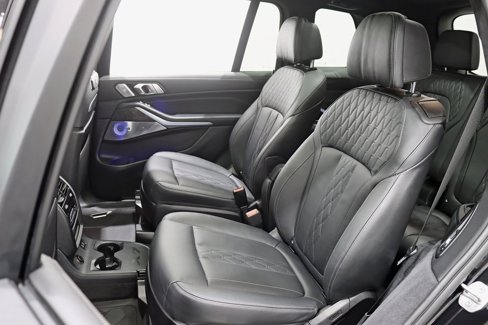 Used 2024 BMW X7 xDrive40i w/ Executive Package image 33
