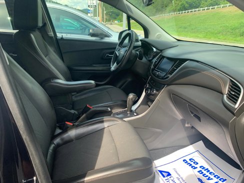 Certified 2022 Chevrolet Trax LT w/ LT Convenience Package image 15