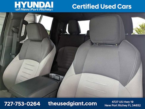 Used 2025 Toyota Tacoma Limited image 7