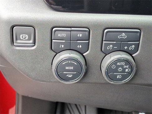 Used 2025 Chevrolet Silverado 1500 RST image 21