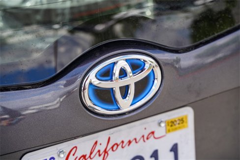 Used 2022 Toyota Prius Prime XLE image 8