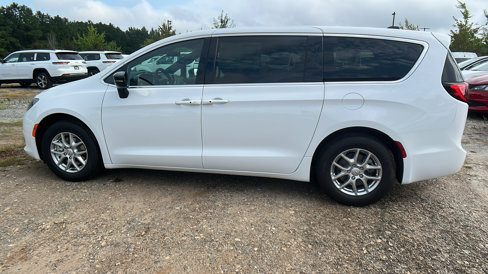 New 2026 Chrysler Voyager LX image 11