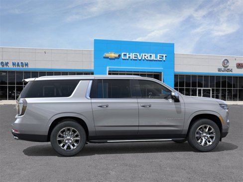 New 2026 Chevrolet Suburban Premier image 5