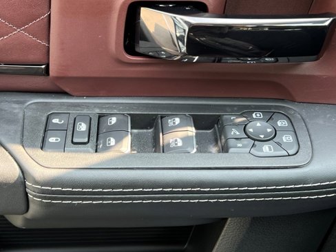 New 2025 RAM 2500 Limited image 26
