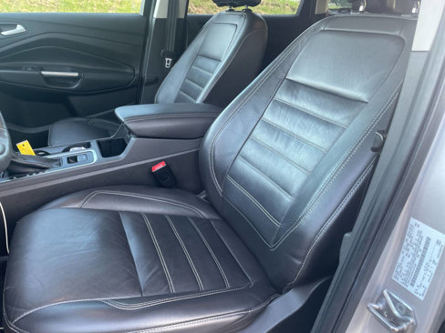 Used 2017 Ford Escape Titanium image 14