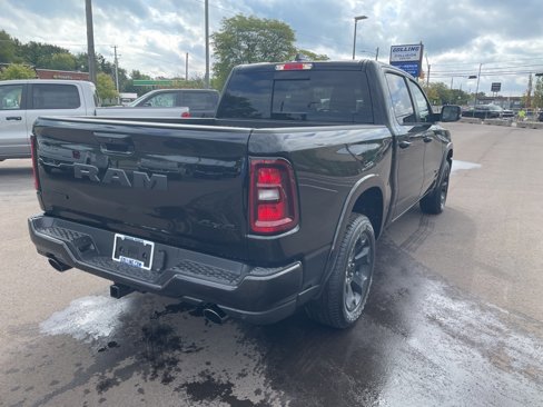 New 2026 RAM 1500 4x4 Crew Cab image 7
