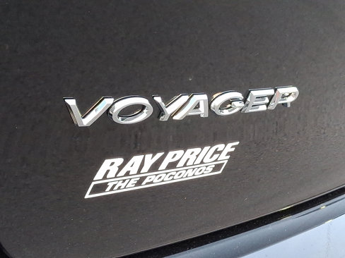 New 2026 Chrysler Voyager LX image 20