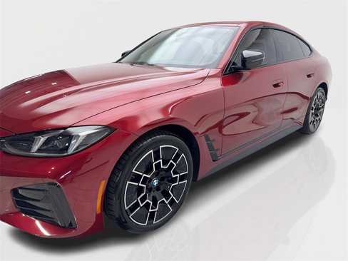 Used 2025 BMW i4 eDrive40 w/ M Sport Package image 11