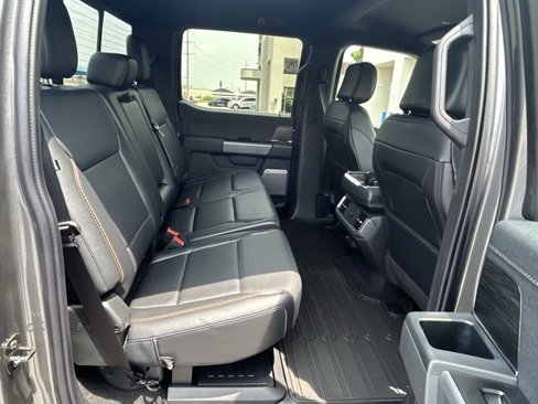 New 2025 Ford F150 Lariat w/ Equipment Group 501A Mid image 17