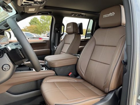 New 2026 Chevrolet Suburban High Country image 21