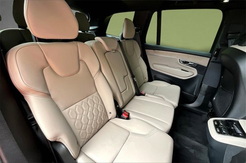 Certified 2025 Volvo XC90 B5 Core w/ Climate Package image 20
