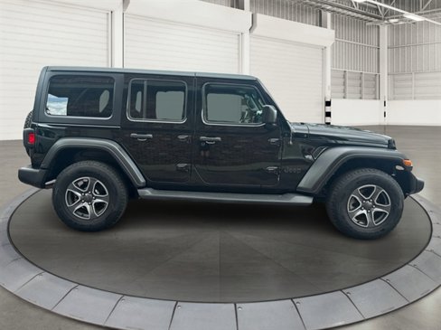 Used 2018 Jeep Wrangler Unlimited Sport S image 6