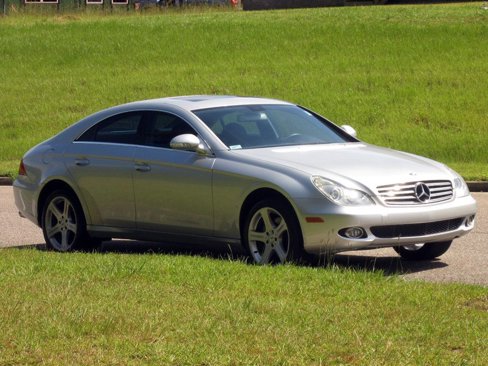 Used 2006 Mercedes-Benz CLS 500 image 2