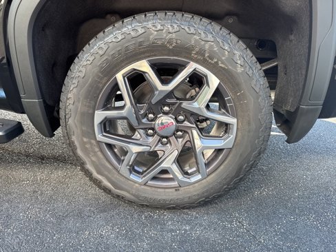 New 2026 GMC Sierra 1500 SLT w/ SLT Premium Plus Package image 22