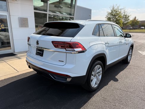 Used 2022 Volkswagen Atlas Cross Sport SE image 13