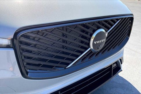 New 2026 Volvo XC60 B5 Ultra w/ Climate Package image 33