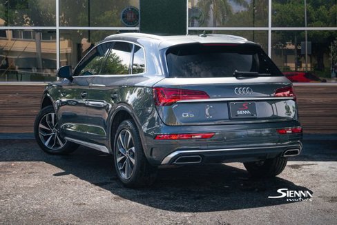 Used 2022 Audi Q5 2.0T Premium w/ Convenience Package image 4