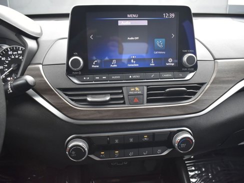 Used 2023 Nissan Altima 2.5 SV image 13