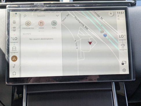 New 2026 Land Rover Range Rover Velar Dynamic SE image 15