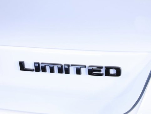 New 2025 Jeep Grand Cherokee L Limited image 7