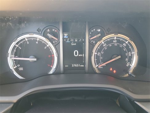 Used 2024 Toyota 4Runner TRD Off-Road Premium image 19