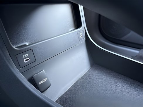 New 2025 Subaru Solterra Limited image 21