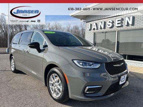 New 2025 Chrysler Pacifica Select image 1