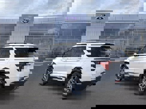 New 2025 Ford Explorer Active image 4