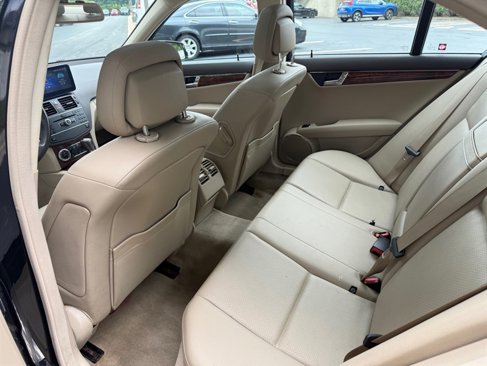 Used 2011 Mercedes-Benz C 300 4MATIC Sedan image 33