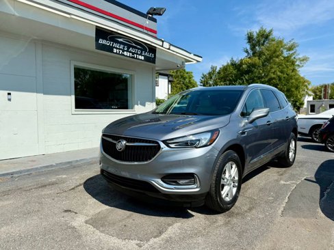 Used 2021 Buick Enclave Essence image 1