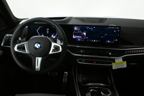 New 2026 BMW X7 xDrive40i w/ M Sport Package image 18