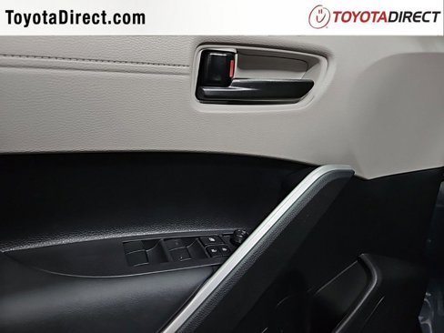 New 2025 Toyota Corolla Cross L image 11