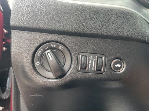 Used 2019 Dodge Charger SXT w/ Leather Interior Group image 23