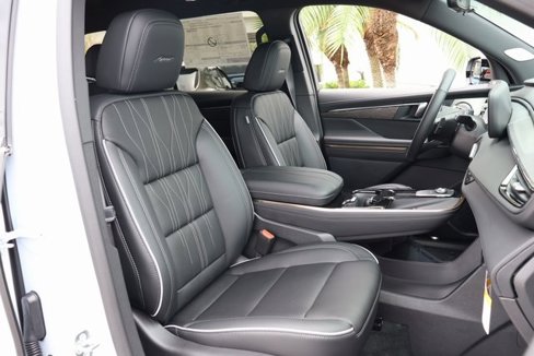 New 2026 Buick Enclave Avenir image 20