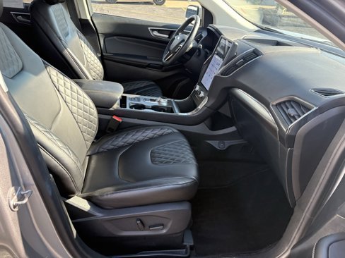 Used 2024 Ford Edge Titanium image 20