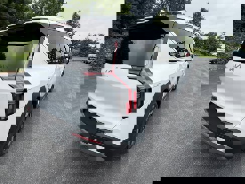 New 2026 Kia EV9 Wind image 5