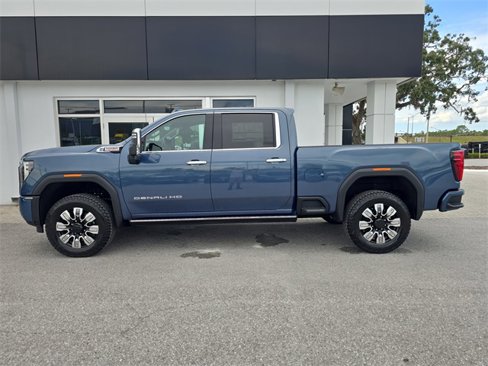 New 2026 GMC Sierra 2500 Denali w/ Denali Reserve Package image 4