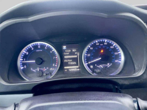 Used 2018 Toyota Highlander FWD V6 image 11