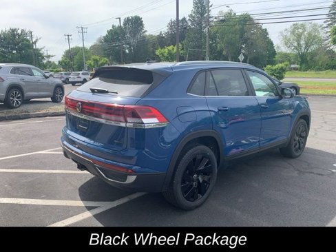 New 2025 Volkswagen Atlas Cross Sport SE image 3