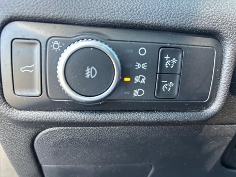 Used 2021 Ford Explorer XLT w/ Equipment Group 202A image 23