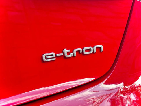 Used 2017 Audi A3 e-tron Premium image 14