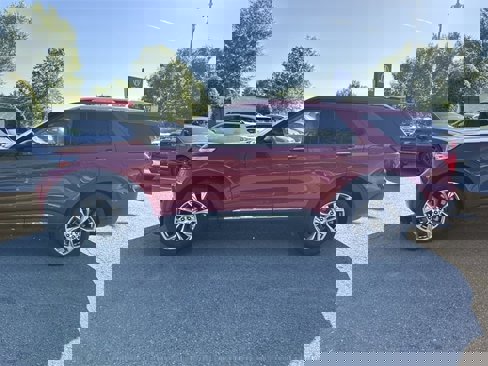 Used 2022 Ford Explorer Limited image 6