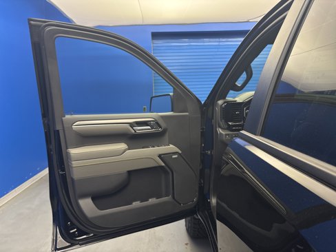 New 2026 Chevrolet Silverado 1500 ZR2 image 9