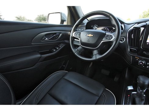 Used 2023 Chevrolet Traverse Premier image 11