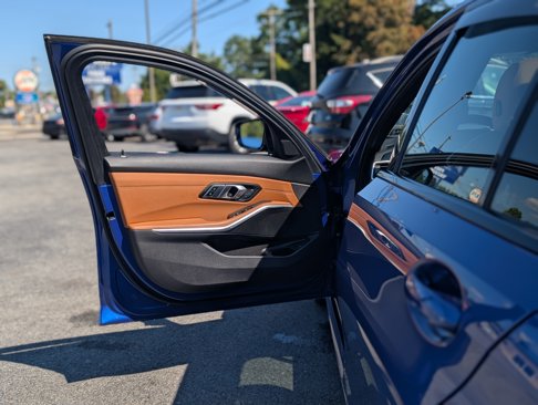 Used 2021 BMW 330i xDrive Sedan w/ M Sport Package image 36