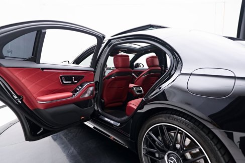 Used 2025 Mercedes-Benz S 63 AMG S image 40